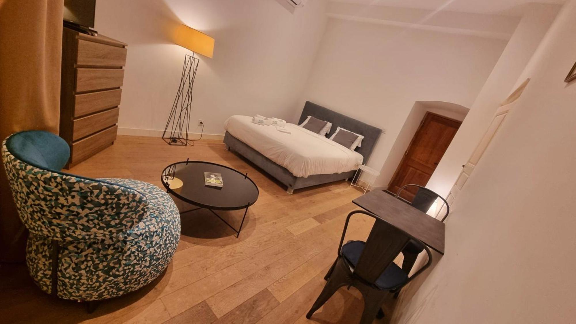 Apartamento Les Classees De La Citadelle, Genoise,clim & Calme *